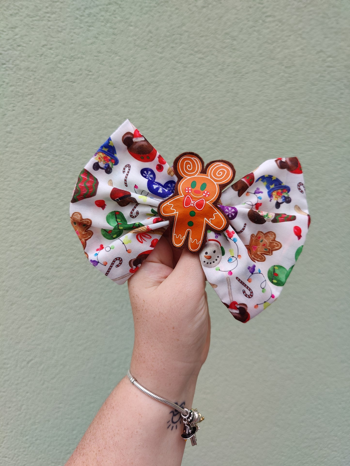 Bow Christmas Gingerbread