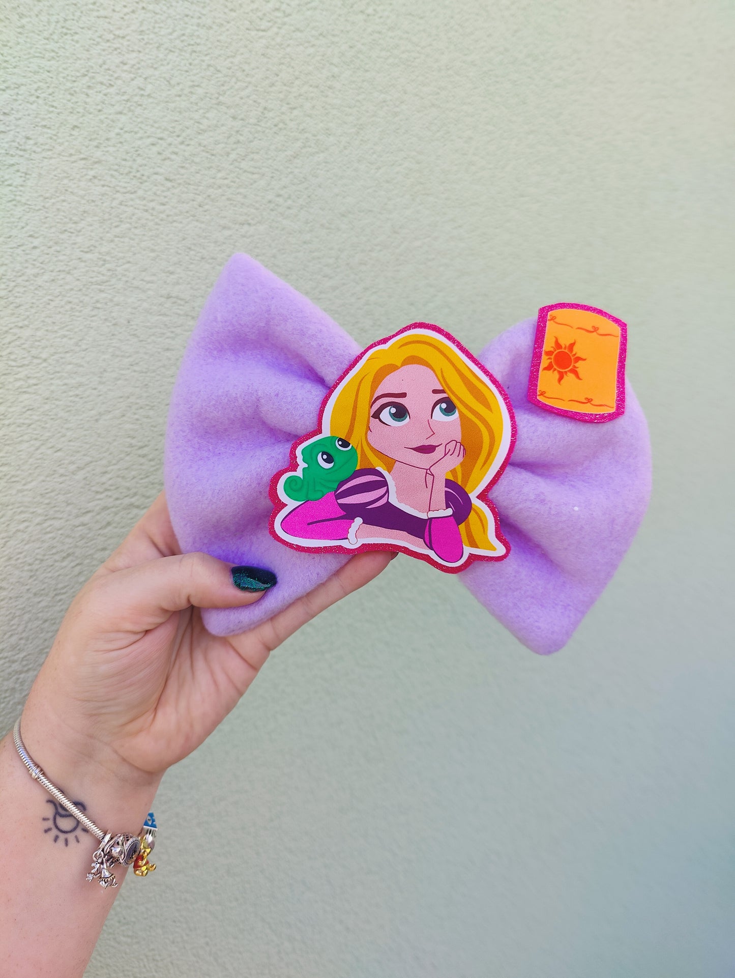 CUSTOM bows