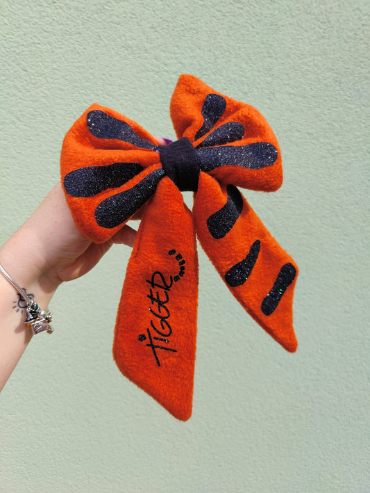Bow Tigger